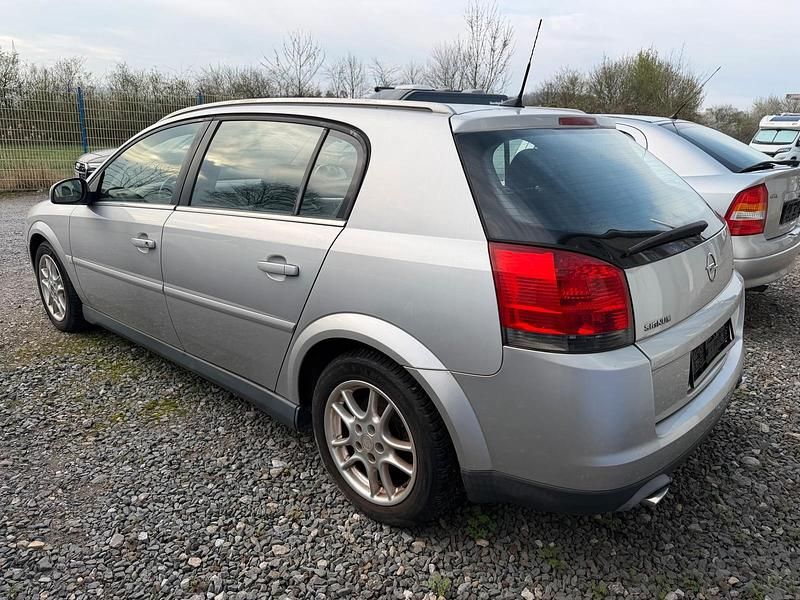 Gebraucht Opel Signum 155 PS (114 kW) 2004 Silber Kleinwagen