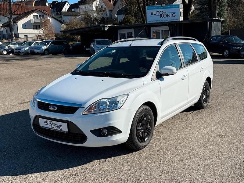 Gebraucht Ford Focus Style 101 PS (74 kW) 2011 Weiß Kombi