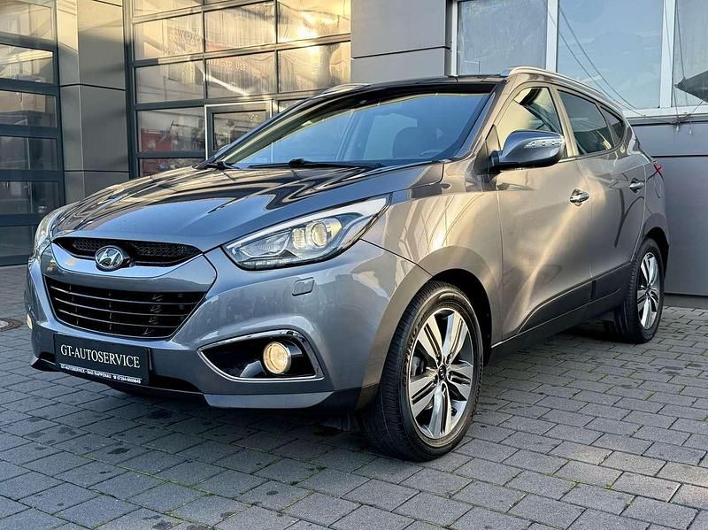 Grau Gebraucht 2014 Hyundai ix35 SUV | 11.490 € (Etwas zu teuer) - Bild 1/4