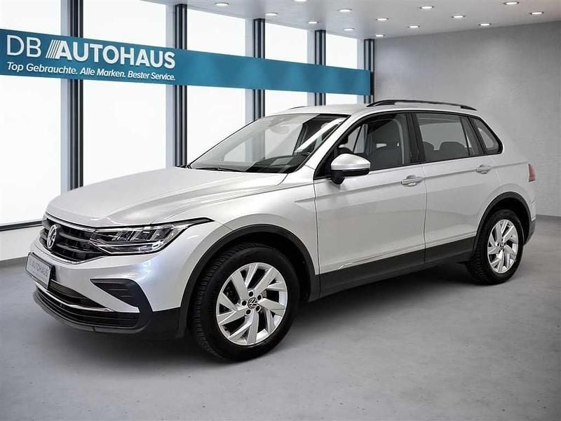 Silber Gebraucht 2022 VW Tiguan Life SUV | 27.490 € (Superpreis) - Bild 1/4