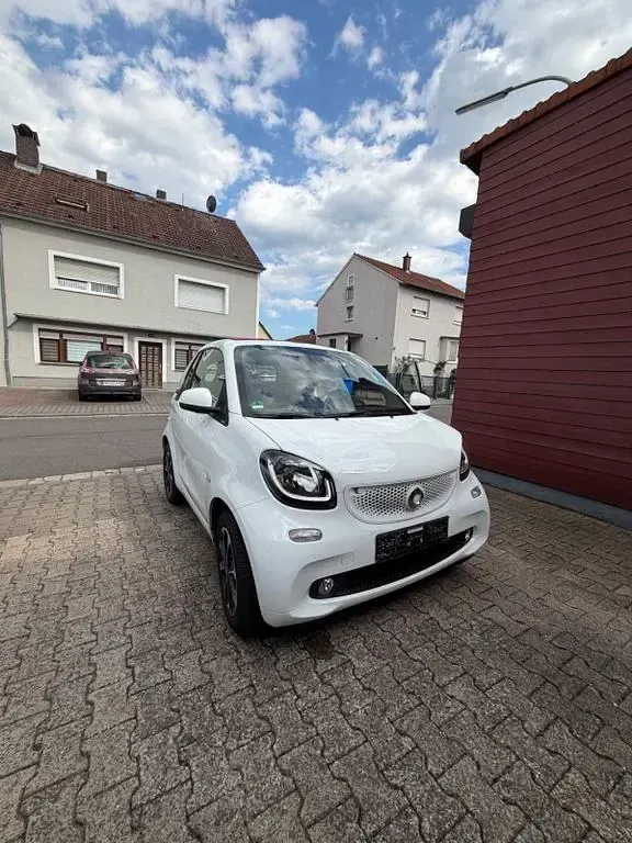 Gebraucht Smart ForTwo Cabrio 90 PS (66 kW) 2017 Weiß Cabrio