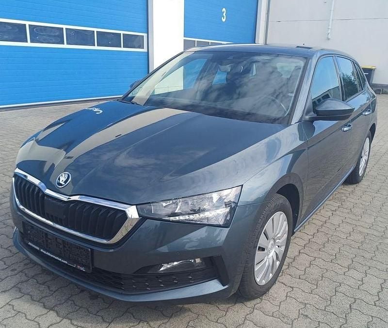 Grau Gebraucht 2020 Skoda Scala Ambition Kleinwagen | 11.990 € (Superpreis) - Bild 1/4