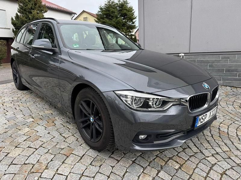 Gebraucht BMW 320 190 PS (139 kW) 2017 Grau Kombi