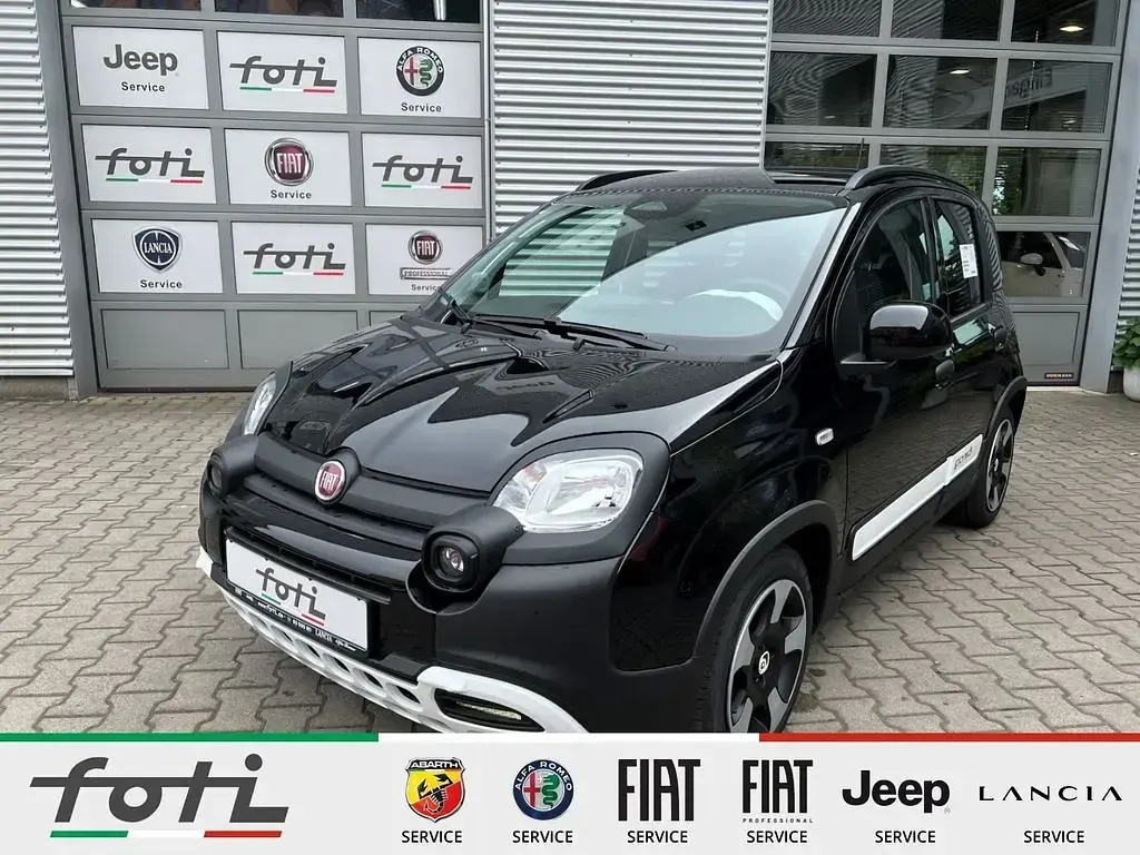 Neu Fiat Panda Cross 65 PS (47 kW) 2026 Schwarz Kleinwagen