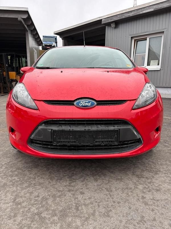Gebraucht Ford Fiesta 60 PS (44 kW) 2009 Rot Kleinwagen