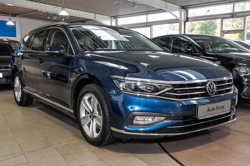 Gebraucht VW Passat Elegance 190 PS (139 kW) 2020 Blau Kombi