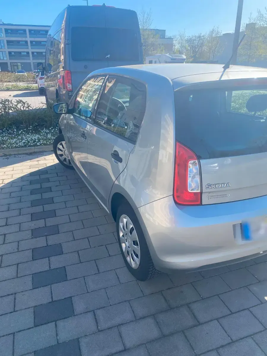 Gebraucht Skoda Citigo 60 PS (44 kW) 2016 Grau Kleinwagen