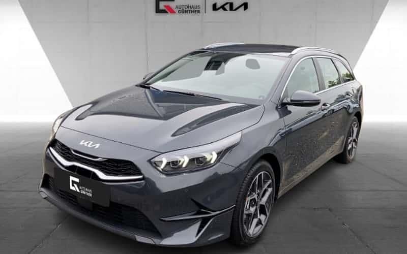 Schwarz Neu 2025 Kia Ceed Sportswagon Spirit Kombi | 36.270 € - Bild 1/4