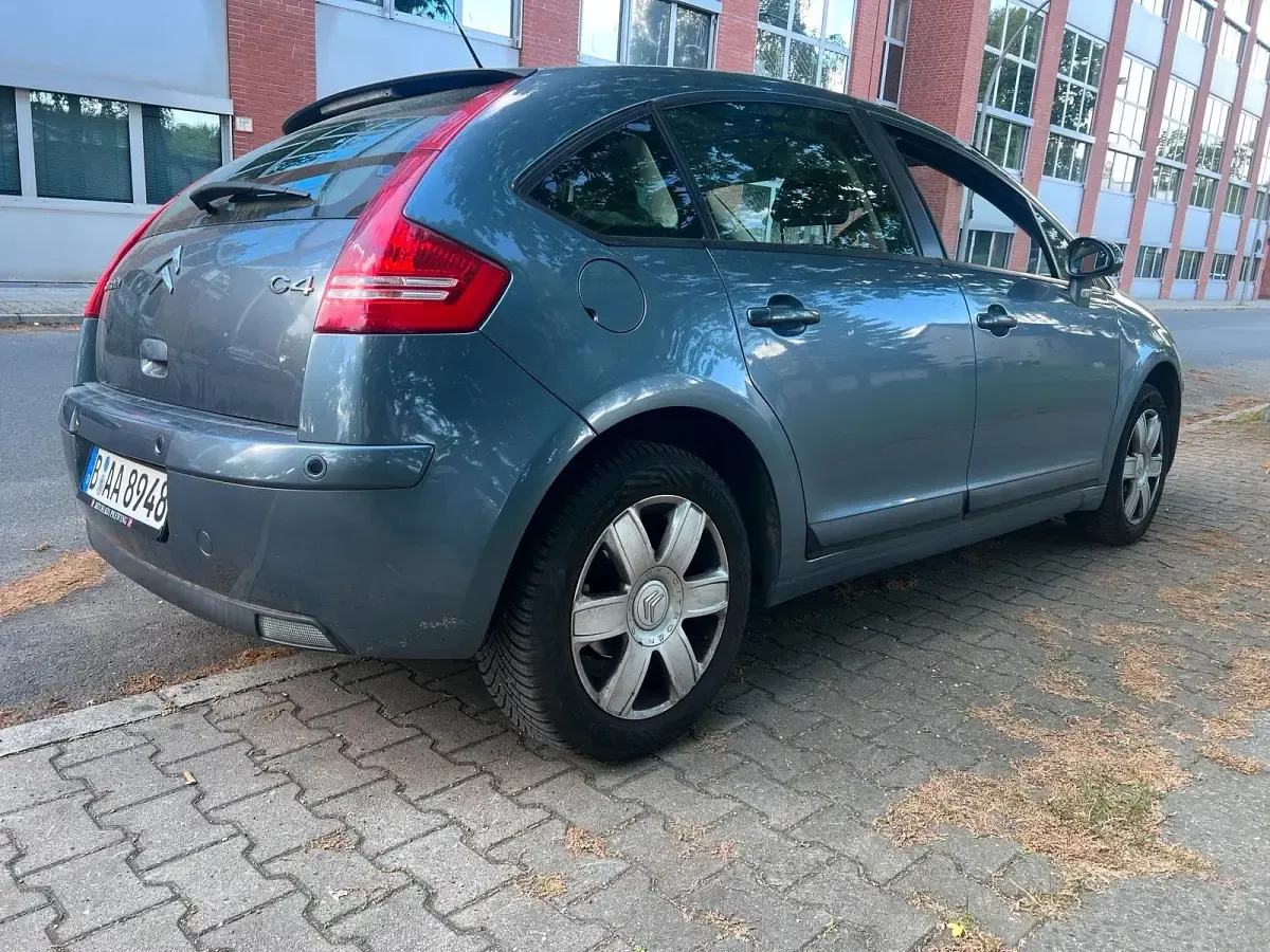 Gebraucht Citroën C4 109 PS (80 kW) 2006 Blau Limousine