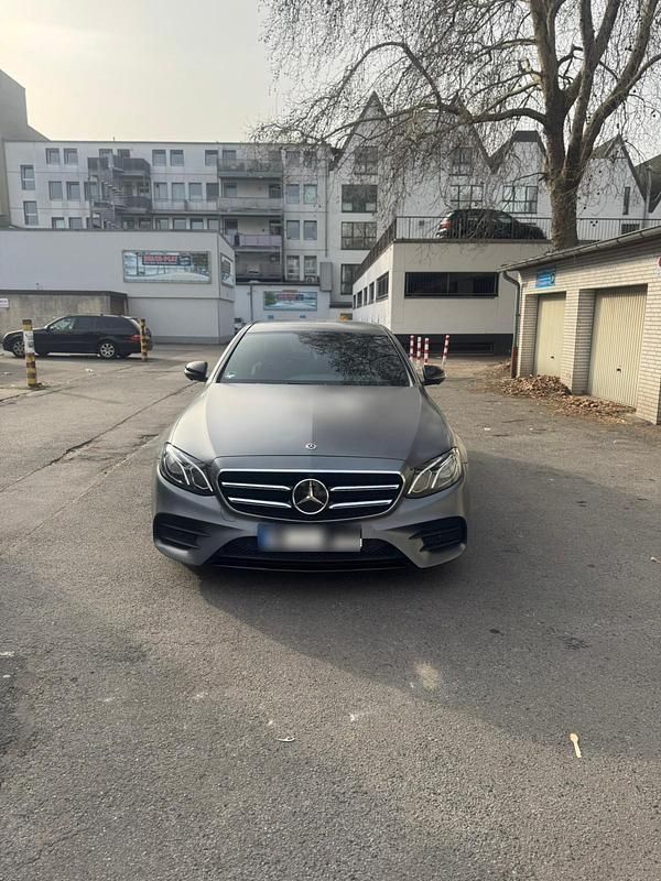 Gebraucht Mercedes E350 AMG line 2018 Grau Limousine