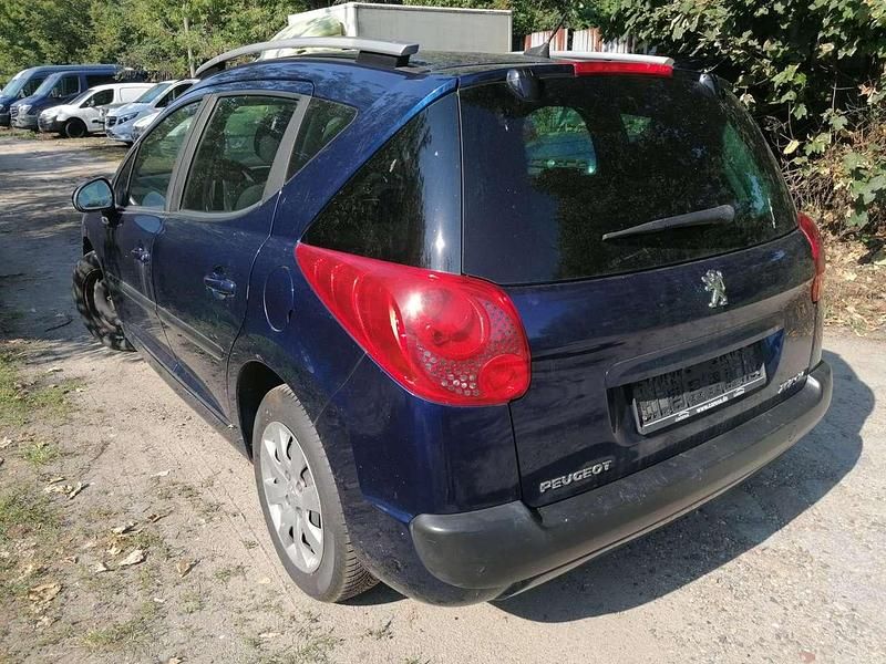Gebraucht Peugeot 207 Tendance 73 PS (53 kW) 2007 Lack blau montebello/metallic Kombi