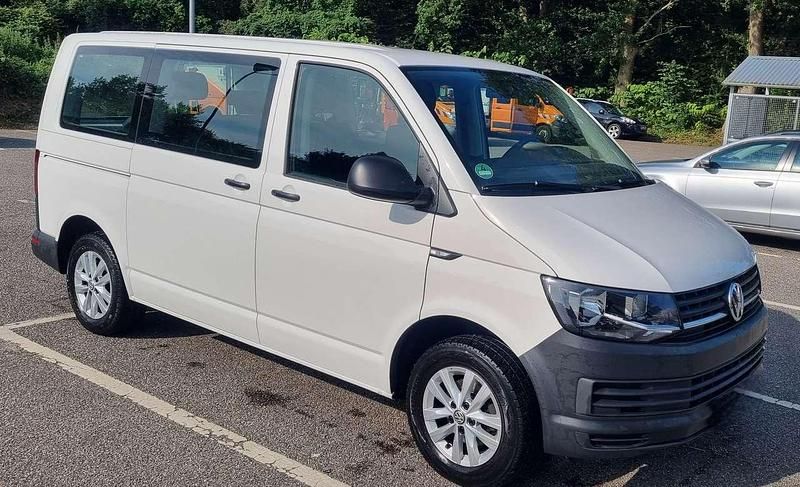 Gebraucht VW Multivan Conceptline 102 PS (75 kW) 2018 Weiß Van