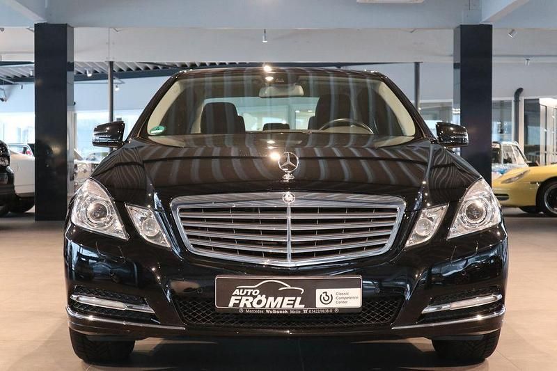 Gebraucht Mercedes E250 204 PS (150 kW) 2012 Schwarz Limousine