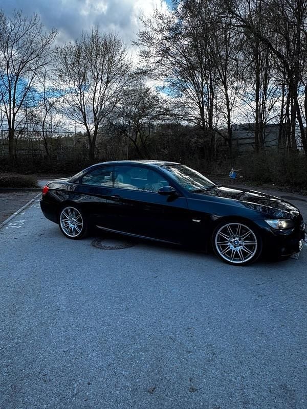Gebraucht BMW 335 Cabriolet 306 PS (225 kW) 2007 Schwarz Cabrio