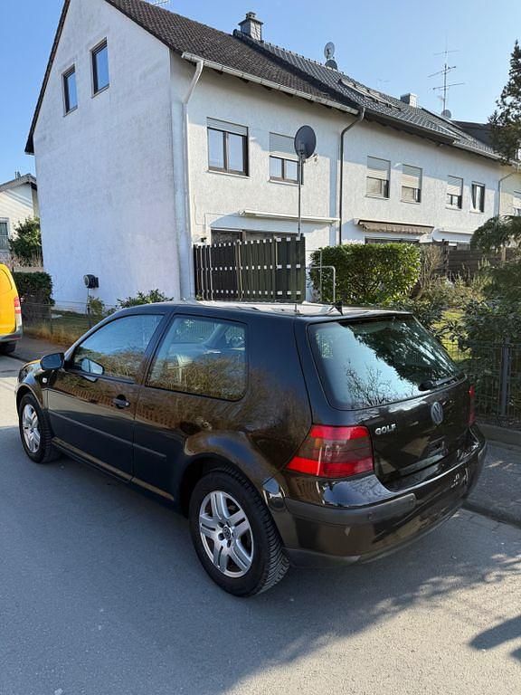 Gebraucht VW Golf IV Basis 75 PS (55 kW) 2002 Schwarz Limousine