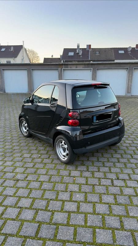 Gebraucht Smart ForTwo Coupé 70 PS (51 kW) 2010 Schwarz Coupé