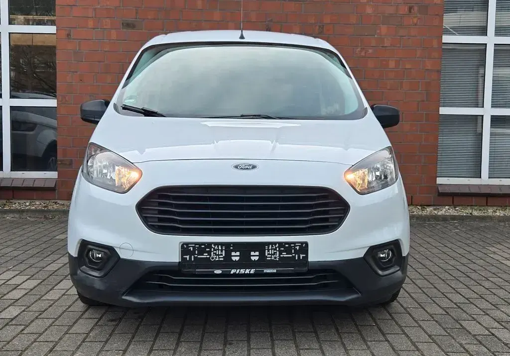 Gebraucht Ford Transit Trend 75 PS (55 kW) 2021 Weiß Van / Kleinbus