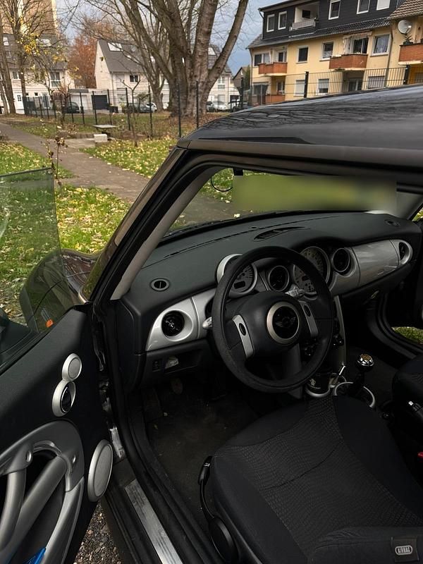 Schwarz Gebraucht 2003 Mini One D Kleinwagen | 3.000 € - Bild 1/4