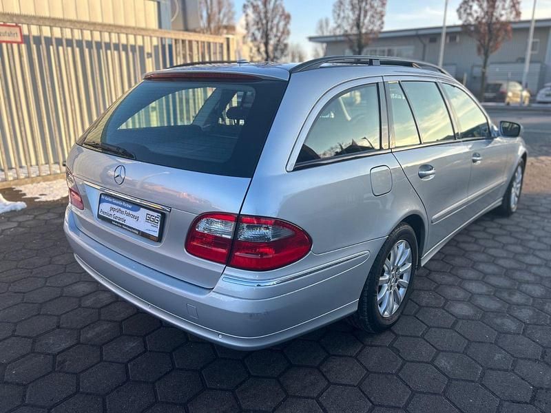 Gebraucht Mercedes E200 Elegance 184 PS (135 kW) 2007 Silber Kombi