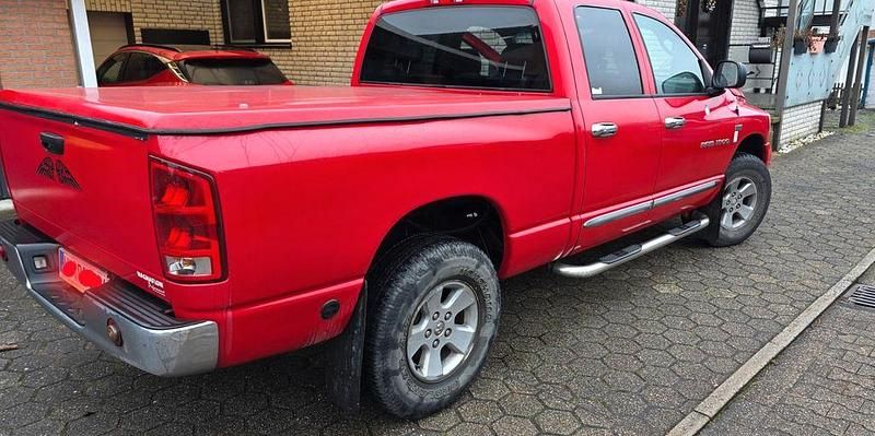 Gebraucht Dodge Ram 345 PS (253 kW) 2006 Rot Pickup