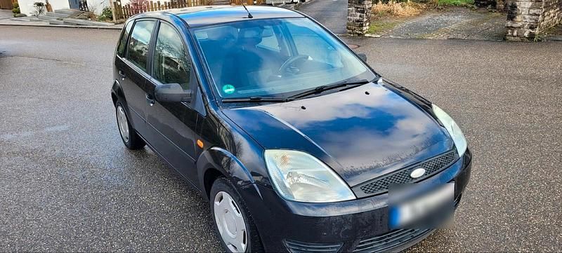 Gebraucht Ford Fiesta 70 PS (51 kW) 2005 Schwarz Kleinwagen
