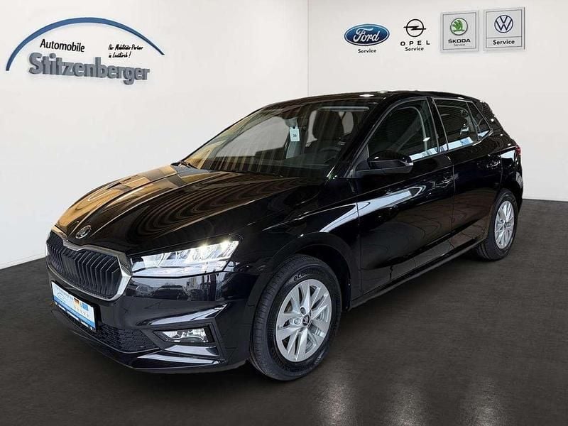 Neu Skoda Fabia Selection 116 PS (85 kW) 2025 Schwarzmagic perleffekt Limousine