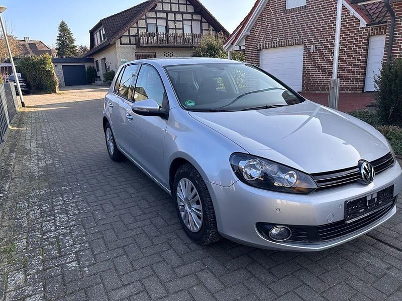 Gebraucht VW Golf VI Highline 122 PS (89 kW) 2009 Silber Kleinwagen