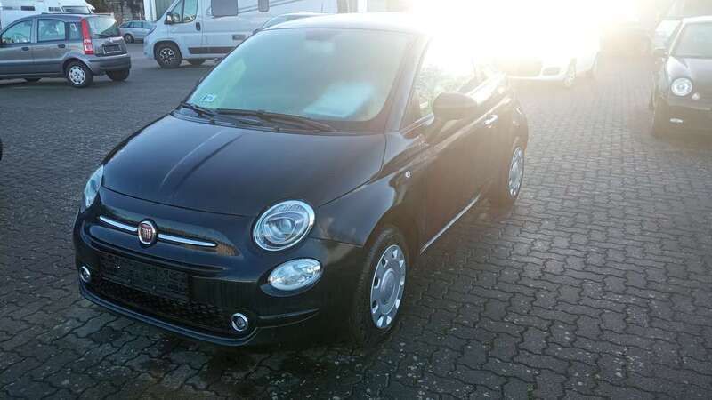 Schwarz metallic Gebraucht 2023 Fiat 500 Kleinwagen | 15.990 € (Teuer) - Bild 1/4