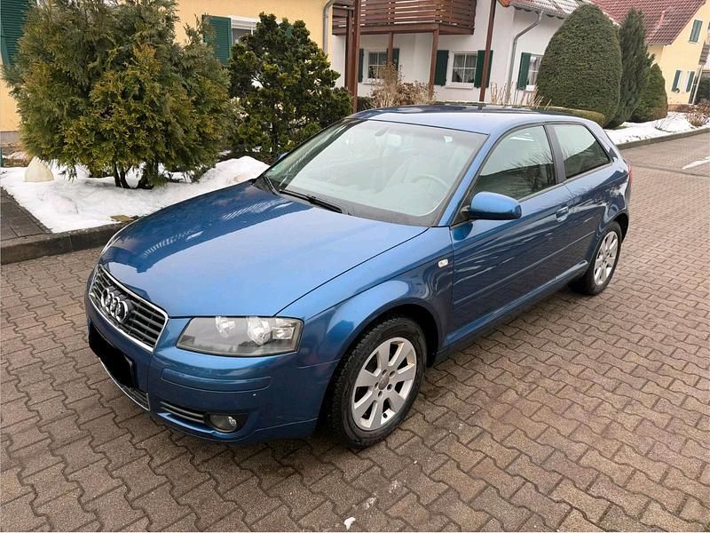 Usata Audi A3 102 CV (75 kW) 2005 Blu Utilitaria