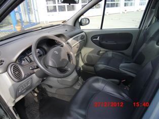 Gebraucht Renault Scénic 102 PS (75 kW) 2002 Silber metallic Van / Kleinbus