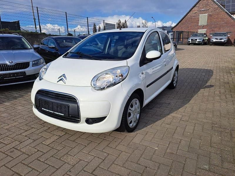 Gebraucht Citroën C1 Style 68 PS (50 kW) 2012 Weiß Kleinwagen