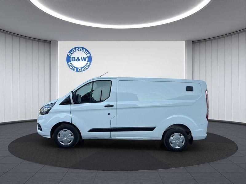 Gebraucht Ford Transit Custom Trend 131 PS (96 kW) 2022 Frostweiß Van / Kleinbus