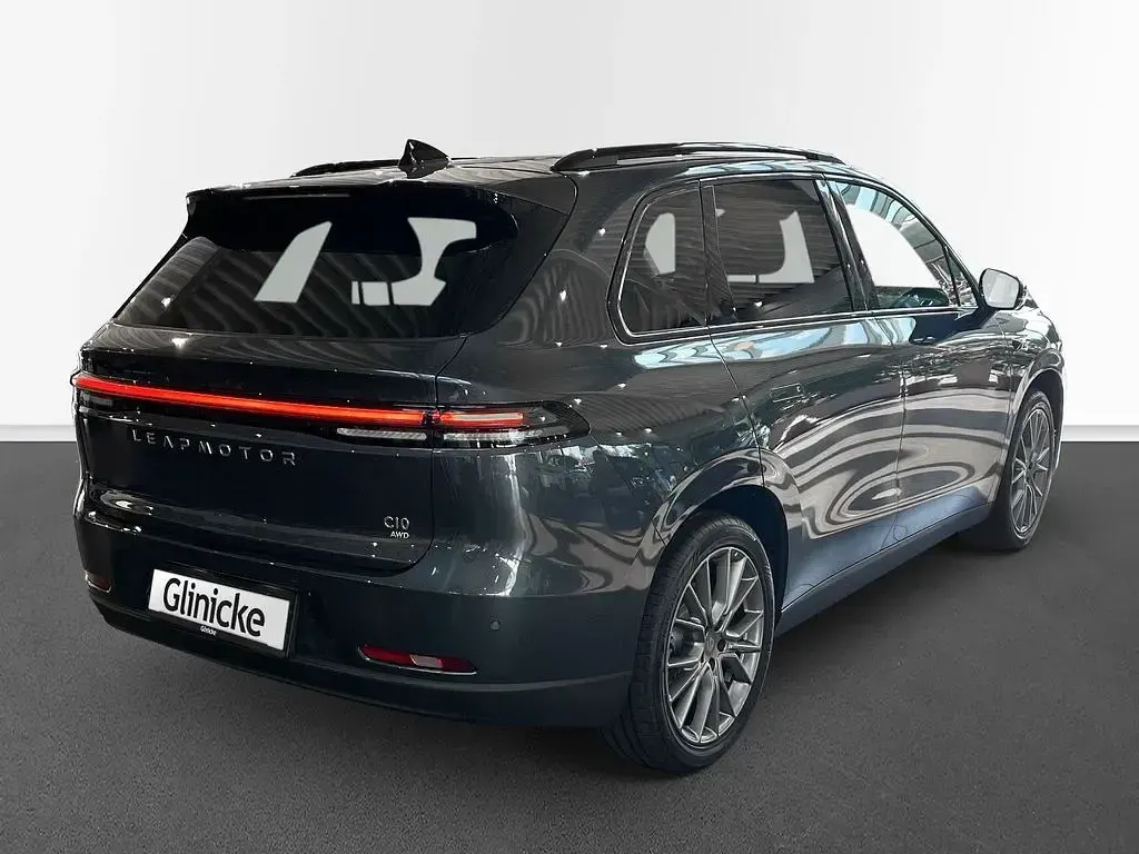 Neu Leapmotor C10 439 kW (598 PS) 2026 Grau SUV