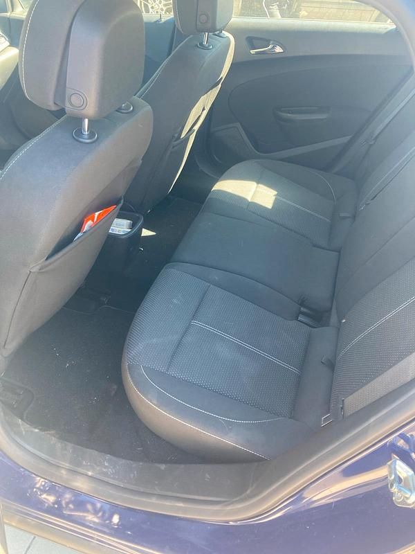 Gebraucht Opel Astra 130 PS (95 kW) 2012 Blau Kombi