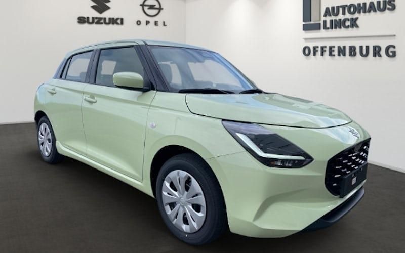 Neu Suzuki Swift Club 90 PS (66 kW) 2025 Cool yellow metallic Kleinwagen