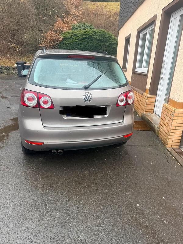 Gebraucht VW Golf Plus Cross 122 PS (89 kW) 2009 Beige Van / Kleinbus