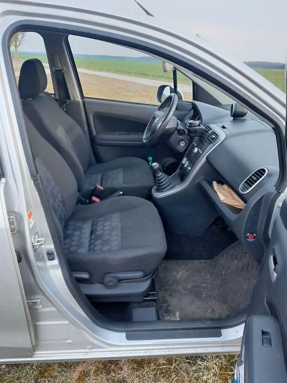 Gebraucht Suzuki Splash Comfort 86 PS (63 kW) 2008 Silber Kleinwagen