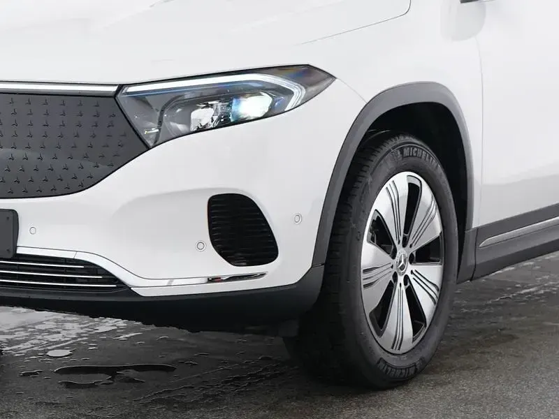 Używany Mercedes EQA250+ Advanced 139 kW (190 KM) 2025 Biały SUV