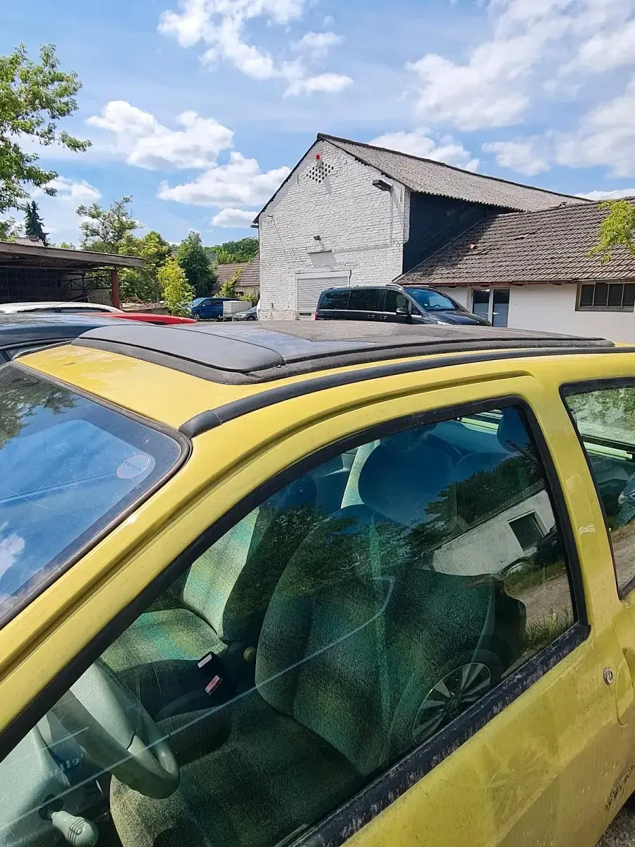 Gebraucht Renault Twingo 58 PS (42 kW) 2000 Gelb Kleinwagen