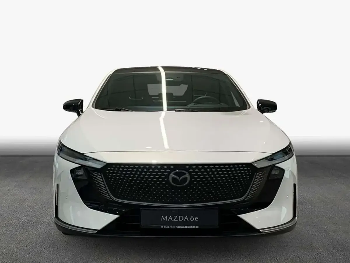 Neu Mazda 6e Takumi-Line 189 kW (258 PS) 2026 Weiß Limousine