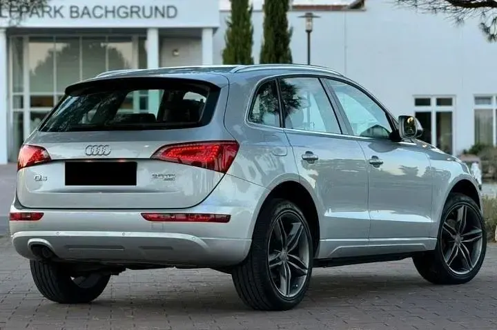 Gebraucht Audi Q5 177 PS (130 kW) 2010 Silber SUV