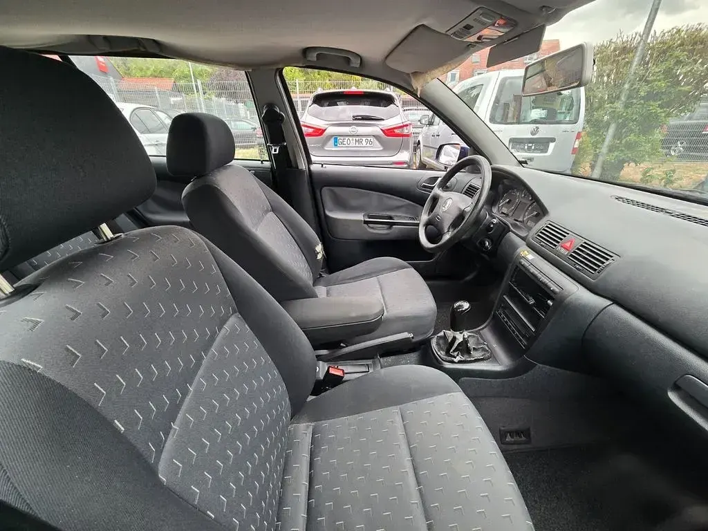 Gebraucht Skoda Octavia 116 PS (85 kW) 2004 Blau Limousine