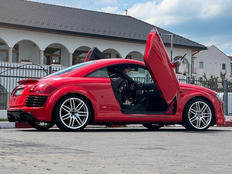 Second-hand Audi TTS Design 280 CP (205 kW) 2002 Roșu Coupe