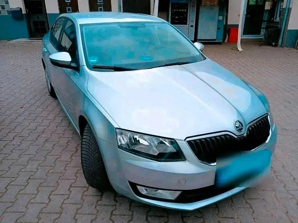 Gebraucht Skoda Octavia 140 PS (102 kW) 2013 Grau Limousine