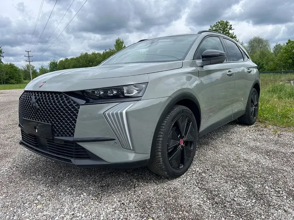 Gebraucht DS Automobiles DS7 Crossback Performance 131 PS (96 kW) 2023 Grau SUV