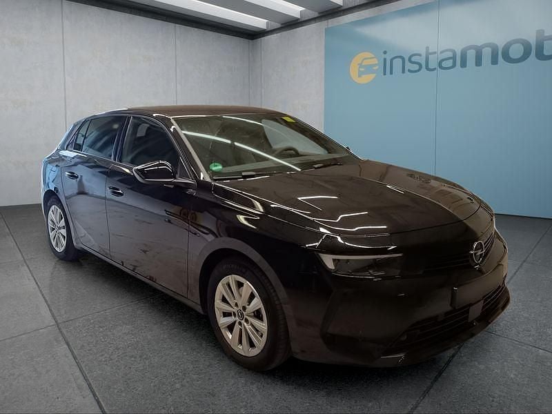 Gebraucht Opel Astra 131 PS (96 kW) 2025 Schwarz Limousine