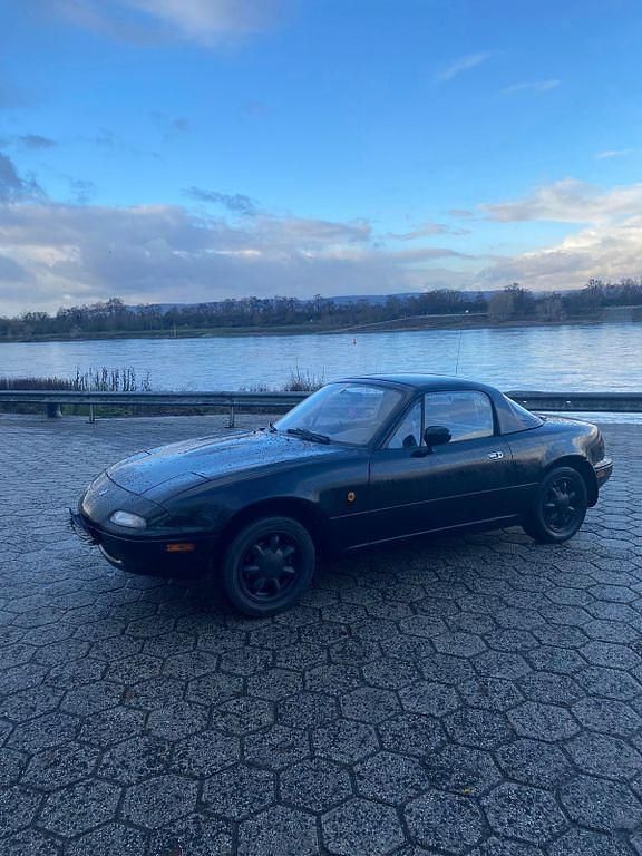 Gebraucht Mazda MX5 90 PS (66 kW) 1997 Schwarz Cabrio