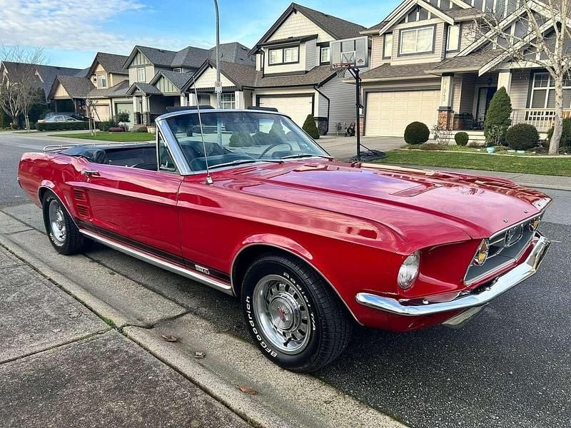 Candyapple red Gebraucht 1967 Ford Mustang S Cabrio | 87.900 € - Bild 1/4
