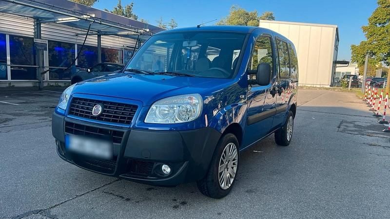 Blau Gebraucht 2008 Fiat Doblò Van / Kleinbus | 3.350 € (Guter Preis) - Bild 1/4