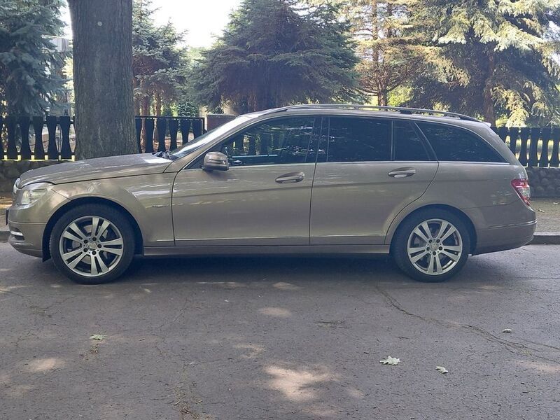 Beige Gebraucht 2012 Mercedes C350 Avantgarde Kombi | 5.200 € - Bild 1/4